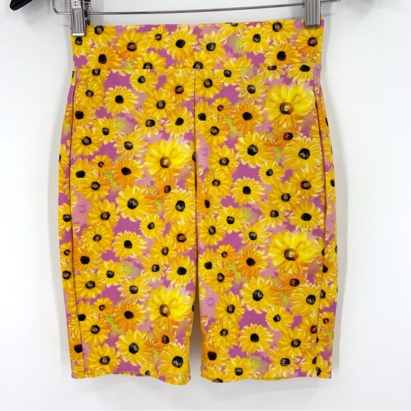 Zara NWT Bright Yellow Sunflower Print Biker Style Shorts, Small - Picture 3 of 16